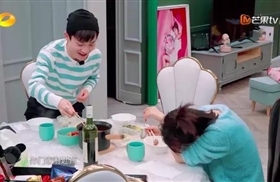 吴昕的小粉红土味审美，如何靠蓝绿配扳回一局？